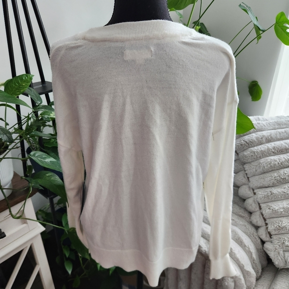 Life Is Good Be My Valentine Sweater Womens Size Medium NWT - Picture 3 of 9